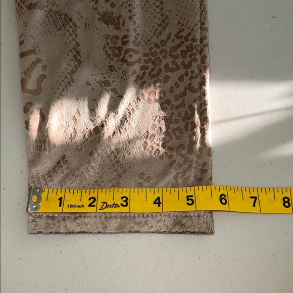 Chico's Beige Leopard Print Blazer Size 2 - Picture 11 of 15